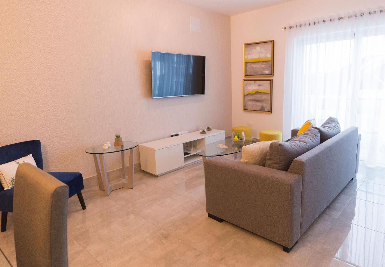 Soha Suites II 산티아고 데 로스 카바예로스 외부 사진