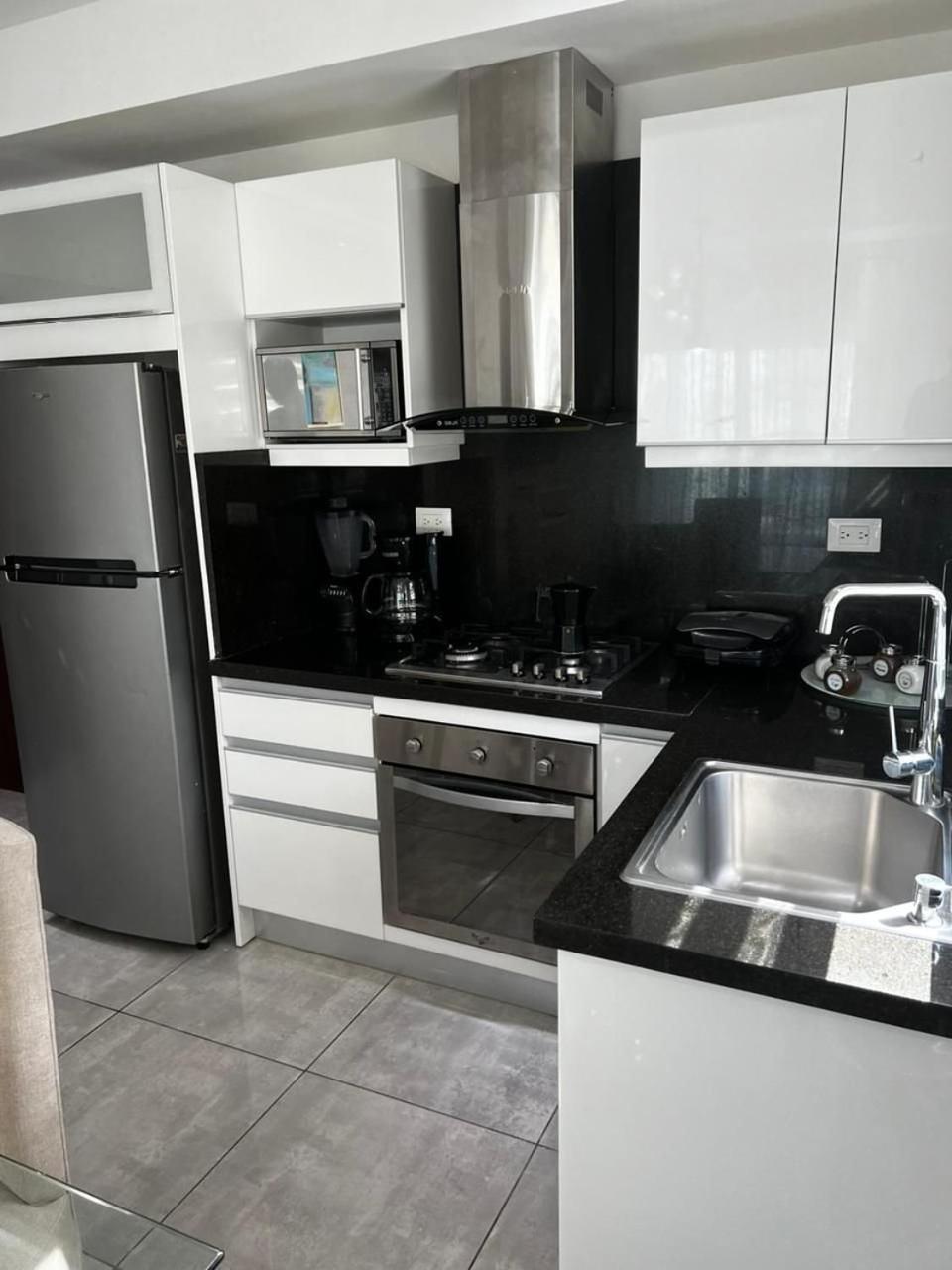 Soha Suites II 산티아고 데 로스 카바예로스 외부 사진