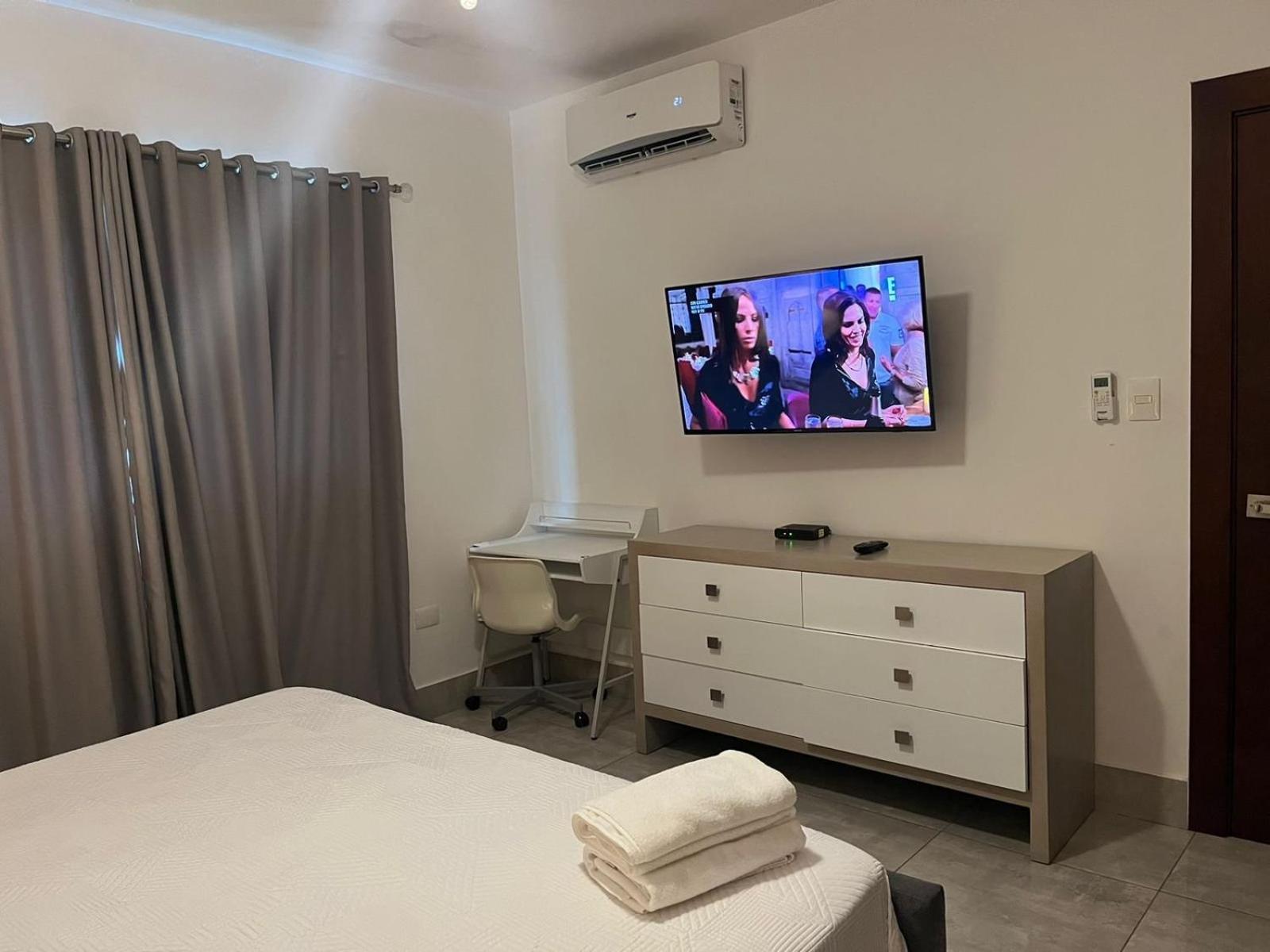 Soha Suites II 산티아고 데 로스 카바예로스 외부 사진